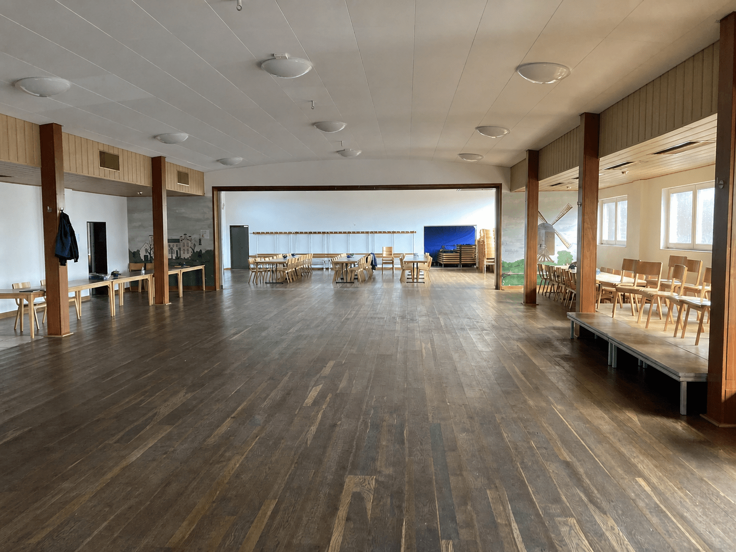 Saalansicht im Sporker Saal mit Blick in einen Nebenraum